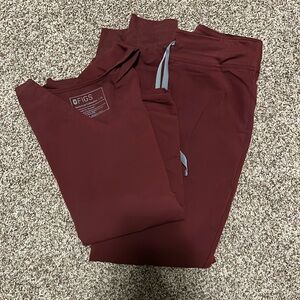 Figs Scrub Set-Burgundy EUC